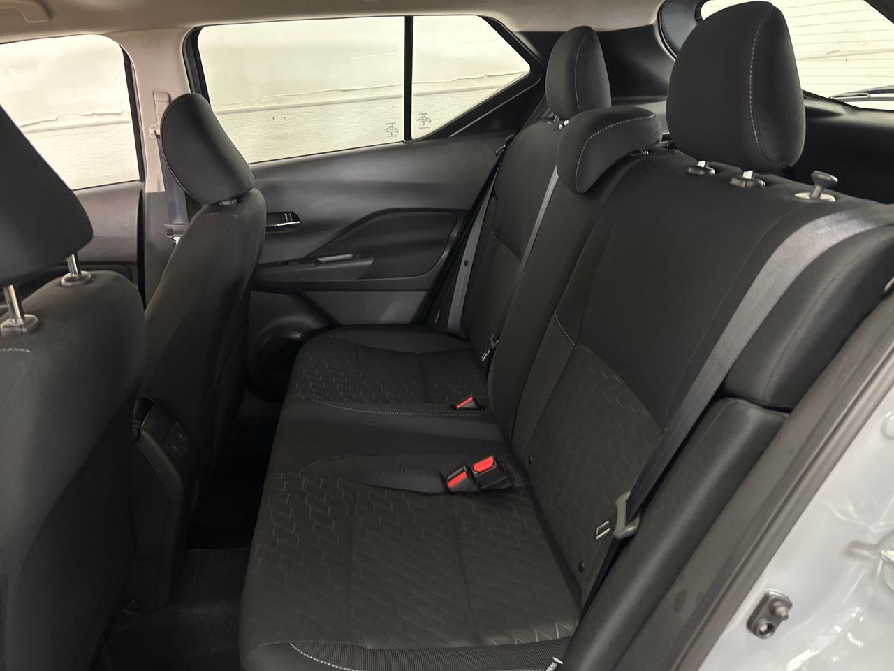 2025 Nissan Kicks Play SV 4dr Front-Wheel Drive Photo