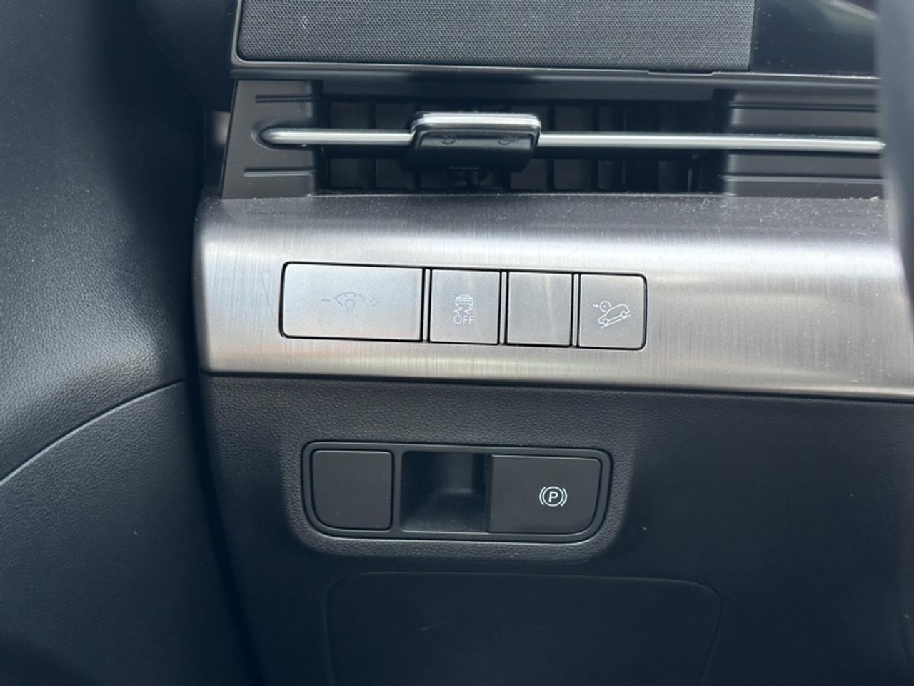 2024 Hyundai KONA 2.0 Preferred Photo
