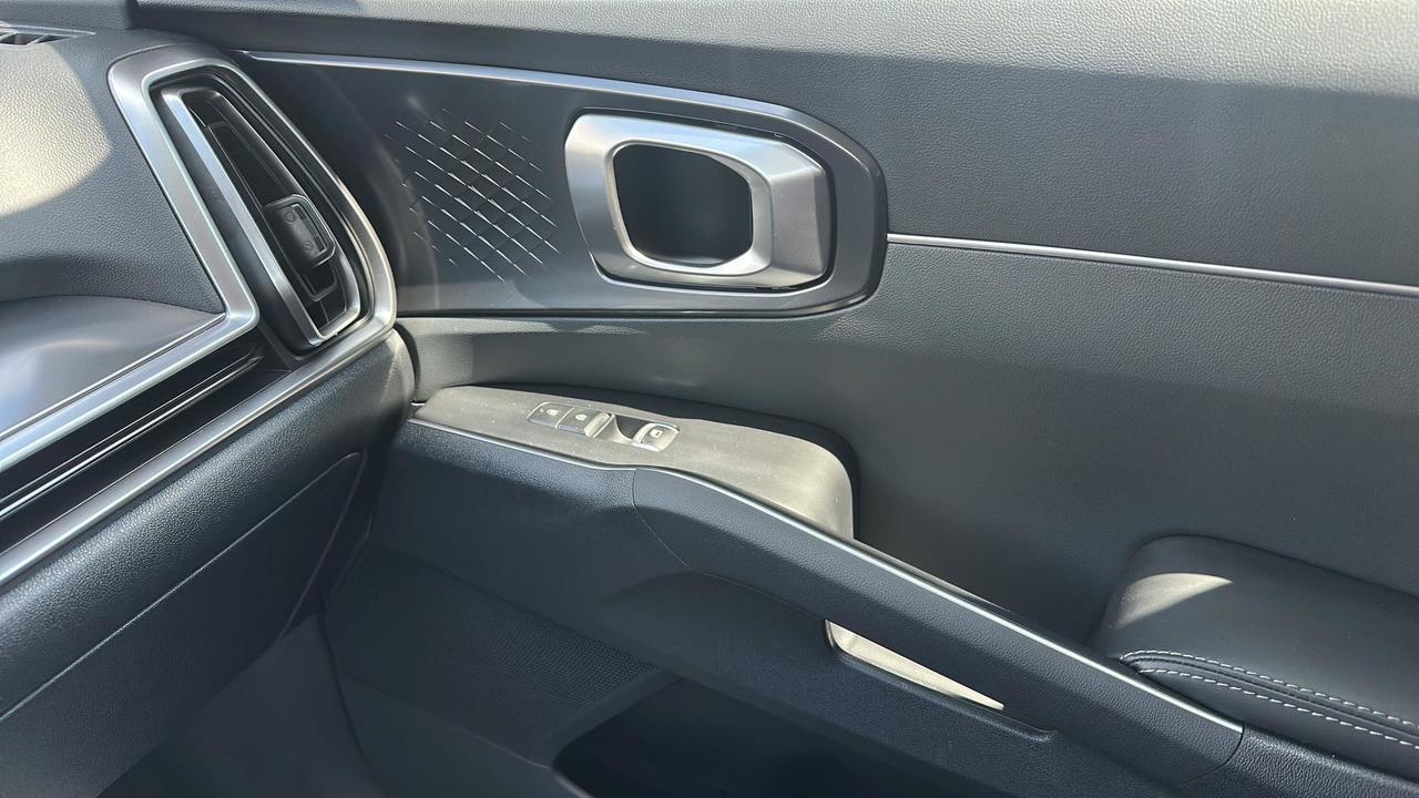 2025 Kia Sorento  Photo