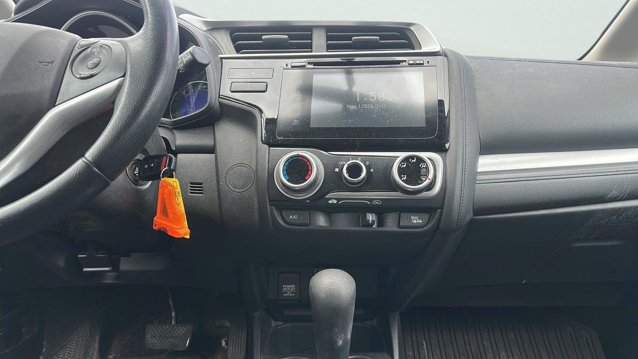 2017 Honda Fit 5dr HB CVT SE Photo