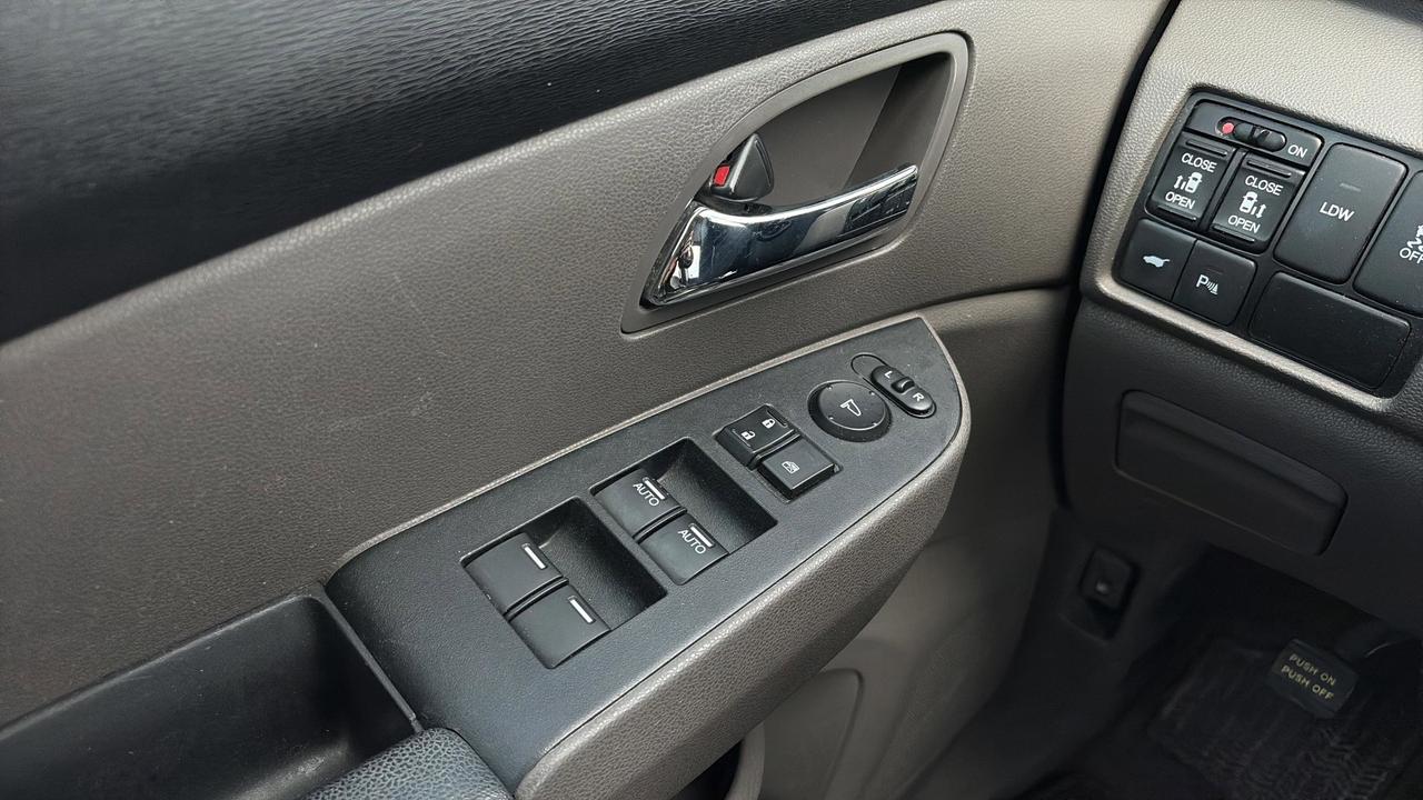2014 Honda Odyssey  Photo