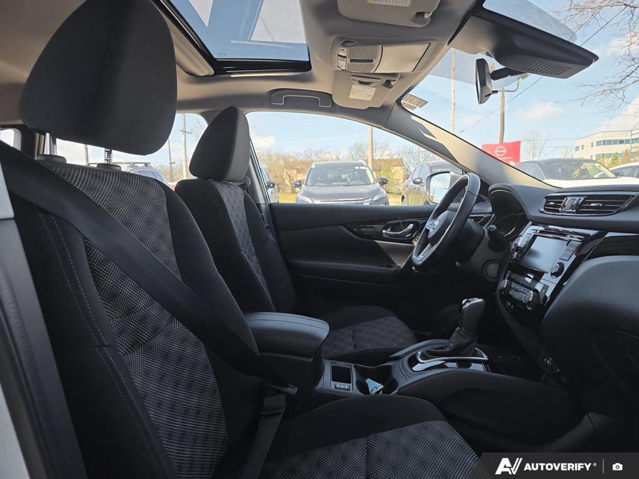 2023 Nissan Qashqai SV AWD | Android Auto | Apple Car Play | Heated Seats | Photo