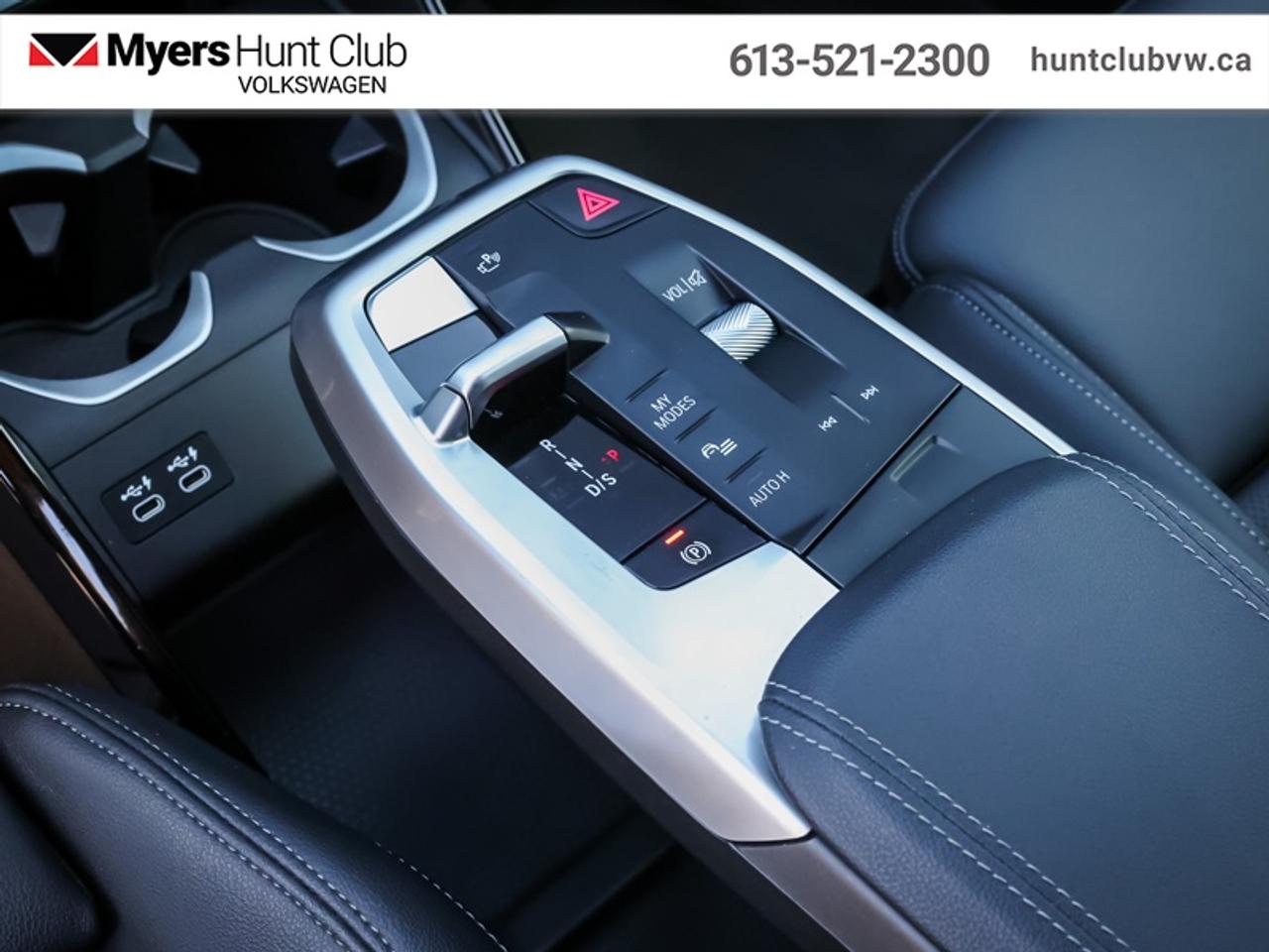 2023 BMW X1 xDrive28i Photo
