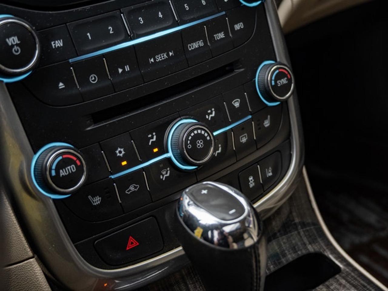 2016 Chevrolet Malibu Limited LTZ Photo