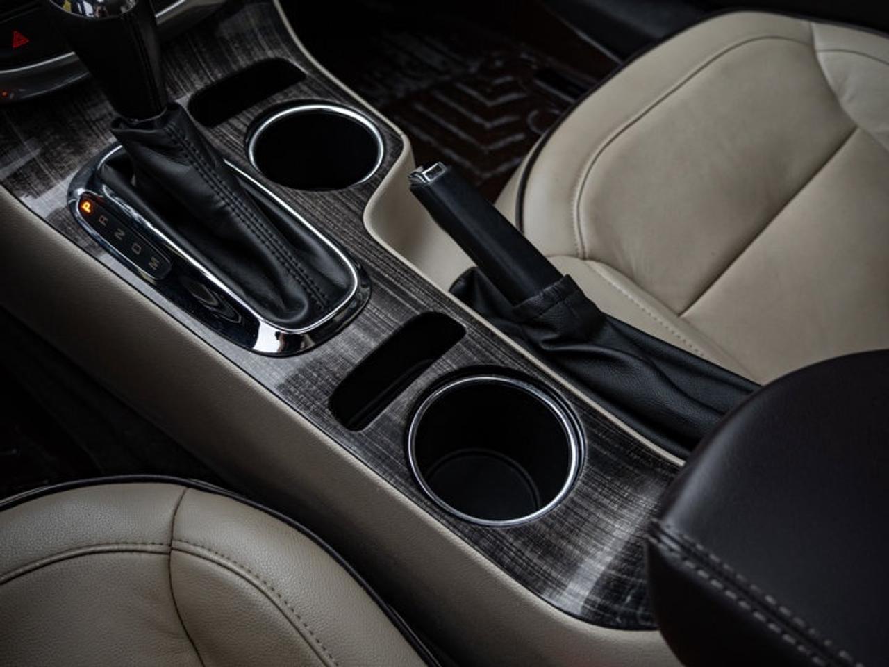 2016 Chevrolet Malibu Limited LTZ Photo