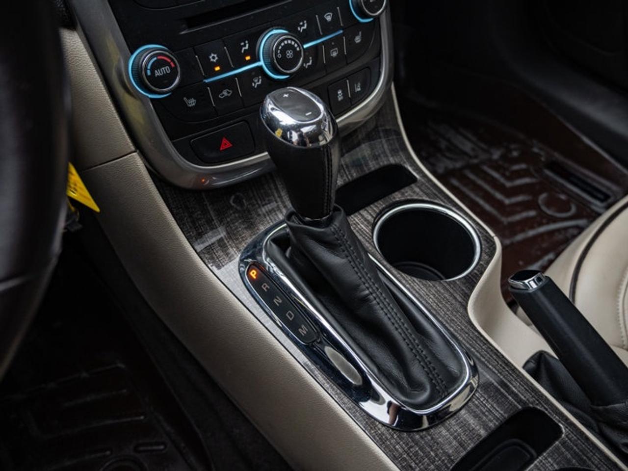 2016 Chevrolet Malibu Limited LTZ Photo