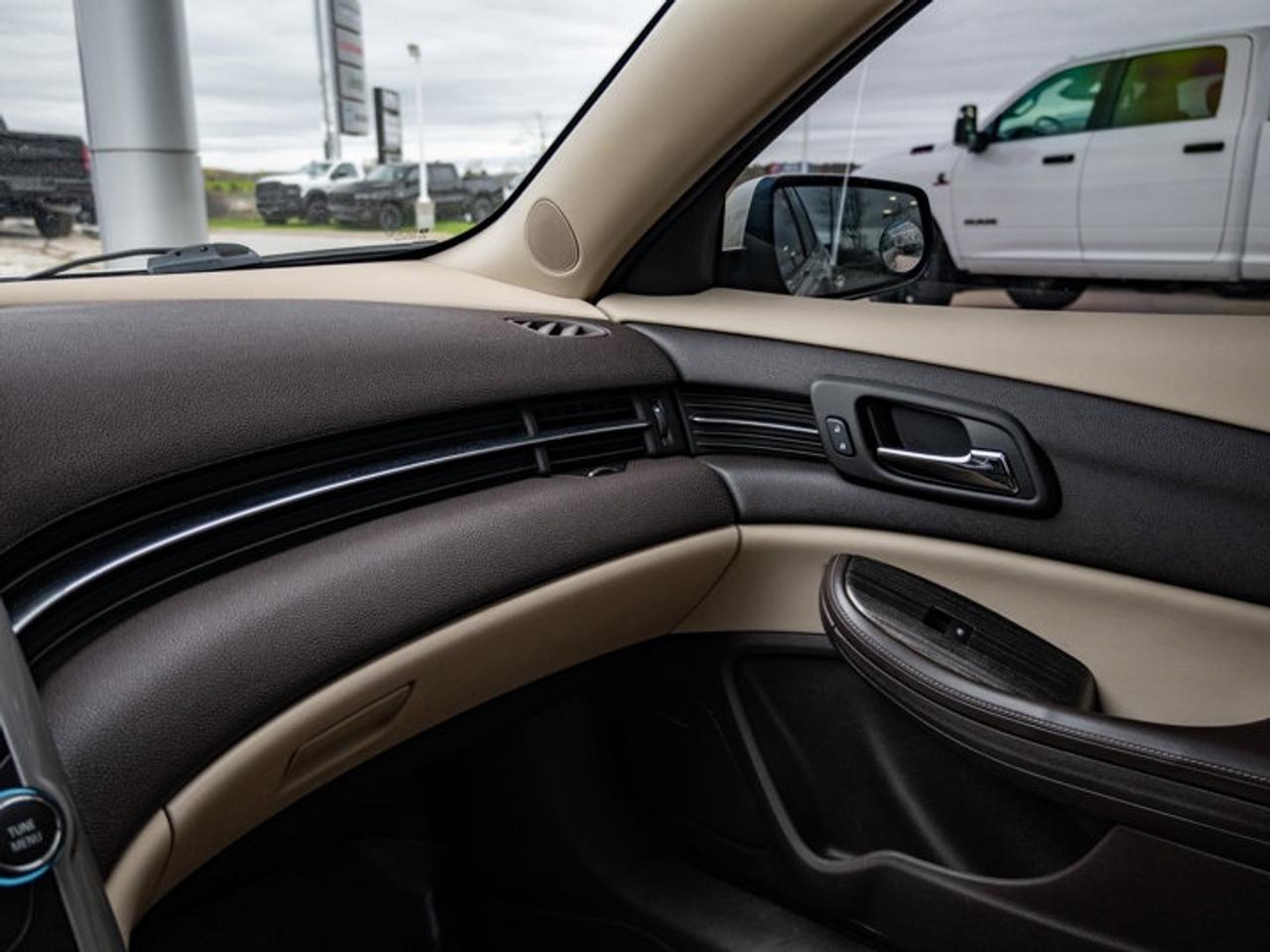 2016 Chevrolet Malibu Limited LTZ Photo