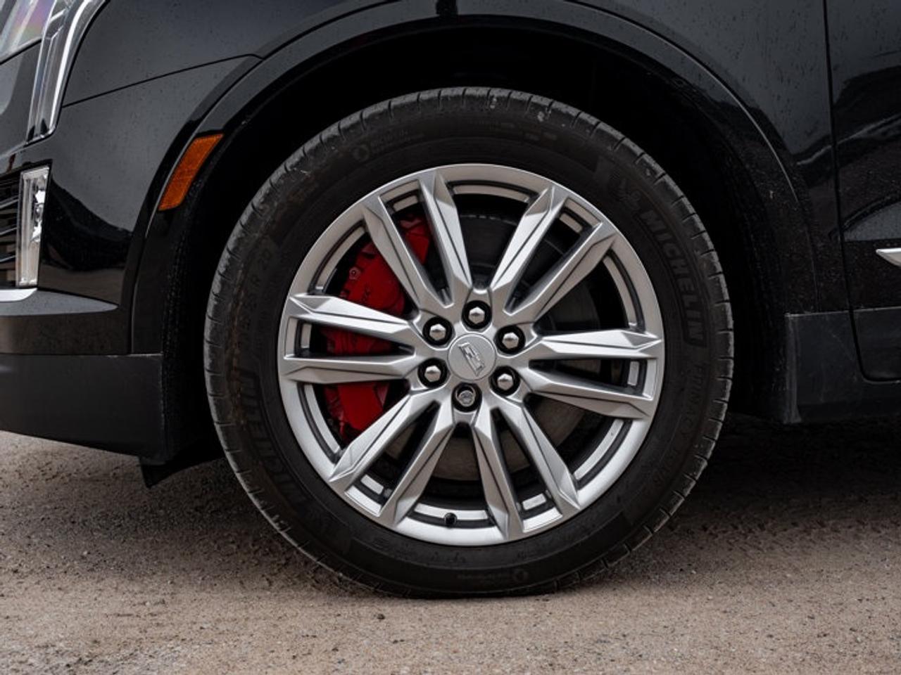 2024 Cadillac XT5 AWD Sport Photo