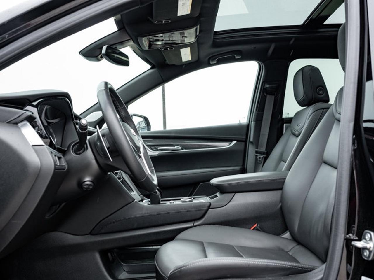 2024 Cadillac XT5 AWD Sport Photo