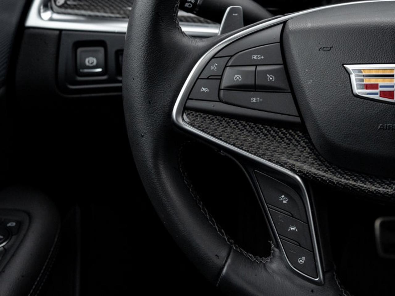 2024 Cadillac XT5 AWD Sport Photo