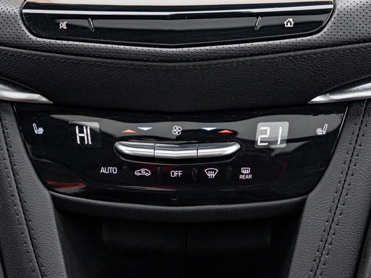 2024 Cadillac XT5 AWD Sport Photo