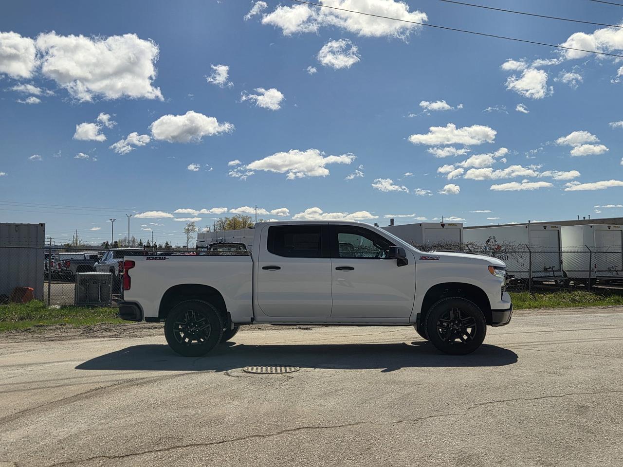 2026 Chevrolet Silverado 1500 LT Trail Boss Photo2