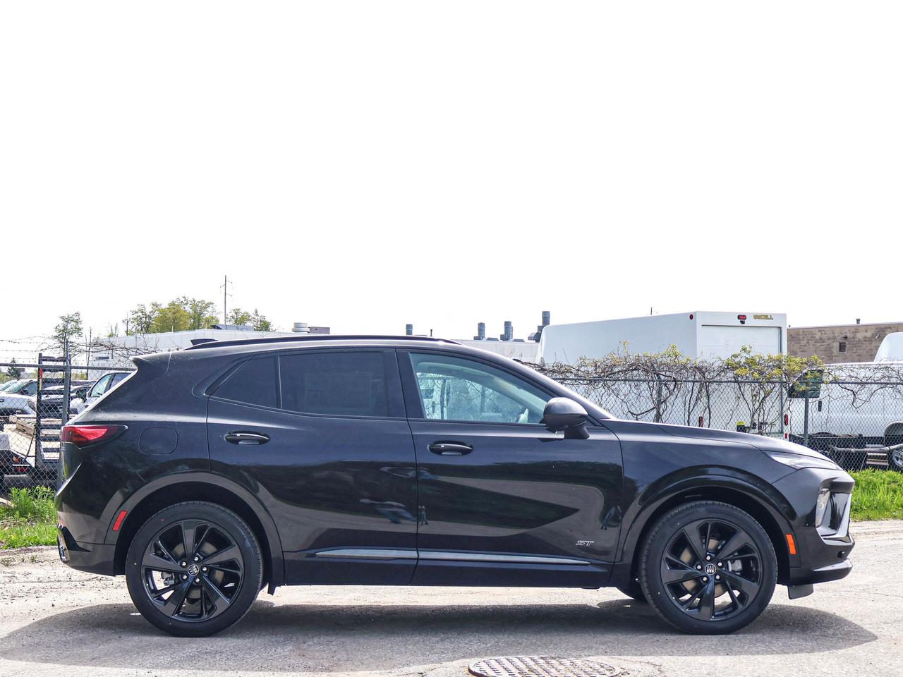 2026 Buick Envision SPORT TOURING Photo2