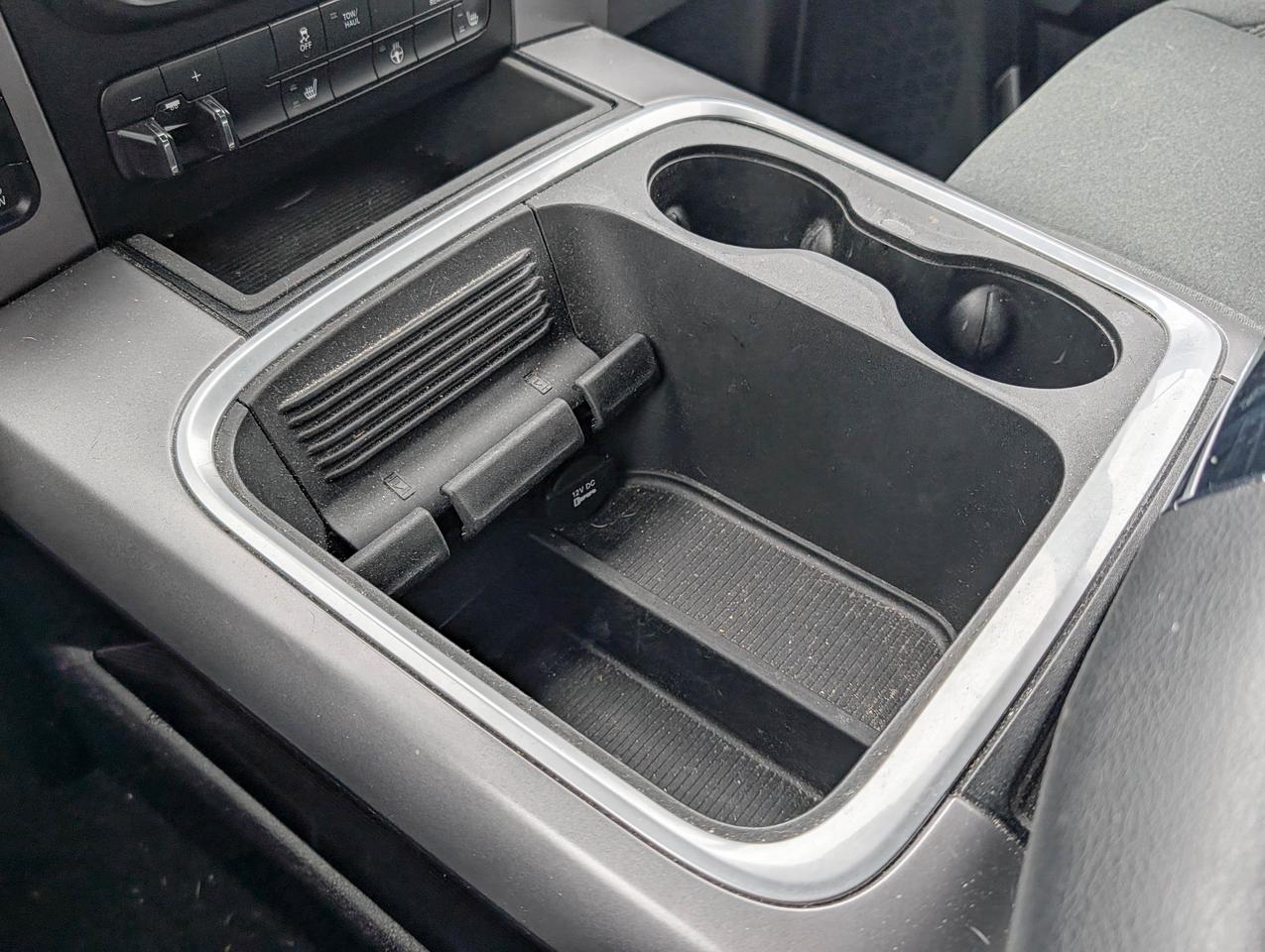 2022 RAM 1500 Classic WARLOCK Photo