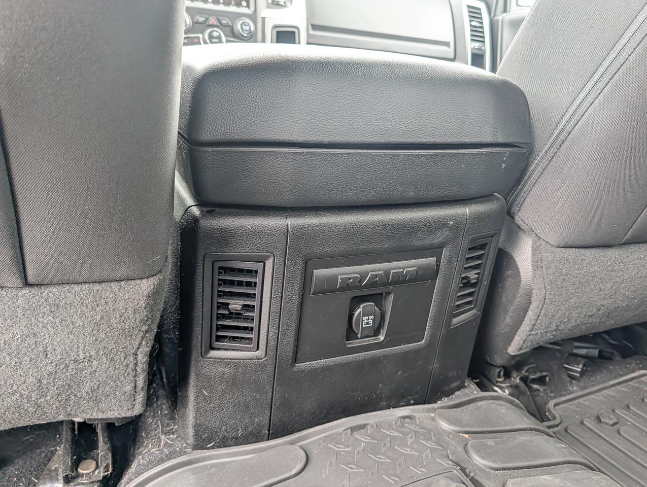2022 RAM 1500 Classic WARLOCK Photo