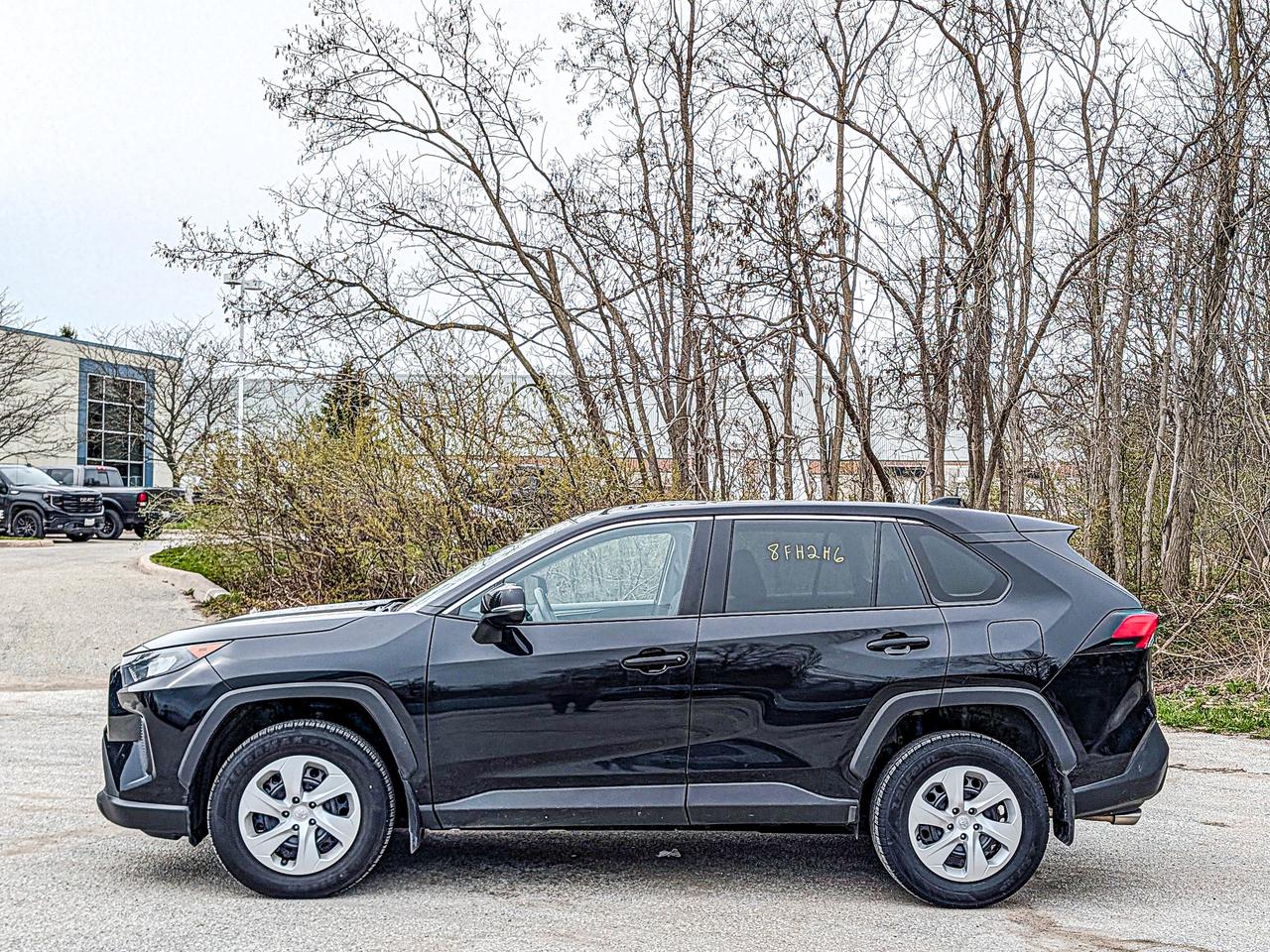 2024 Toyota RAV4 LE Photo