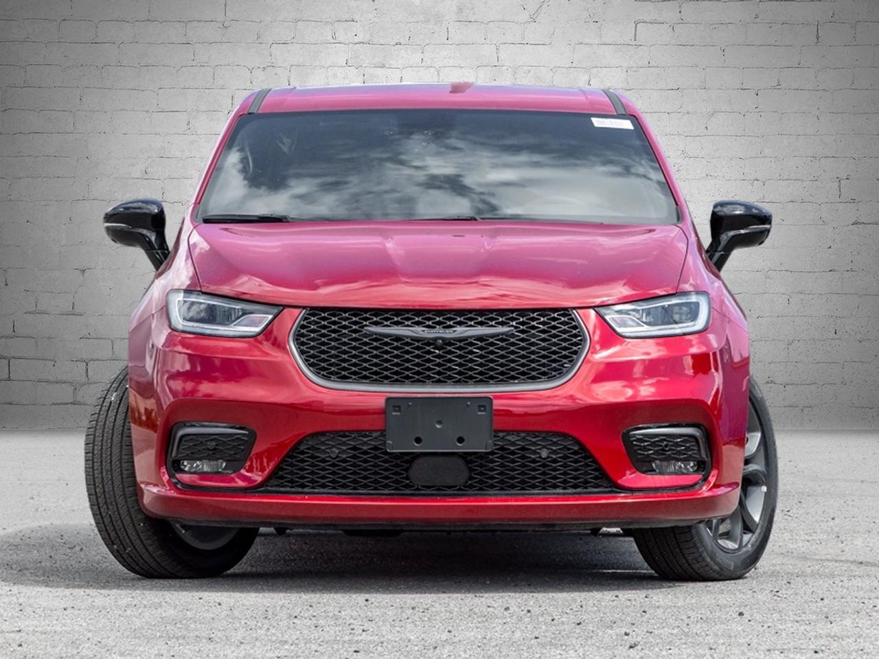 2026 Chrysler Pacifica Select Photo5