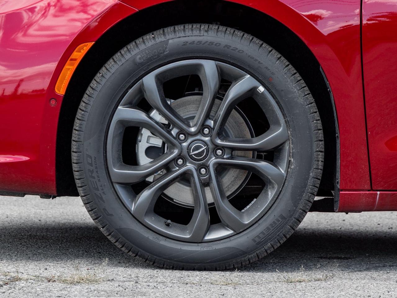 2026 Chrysler Pacifica Select Photo