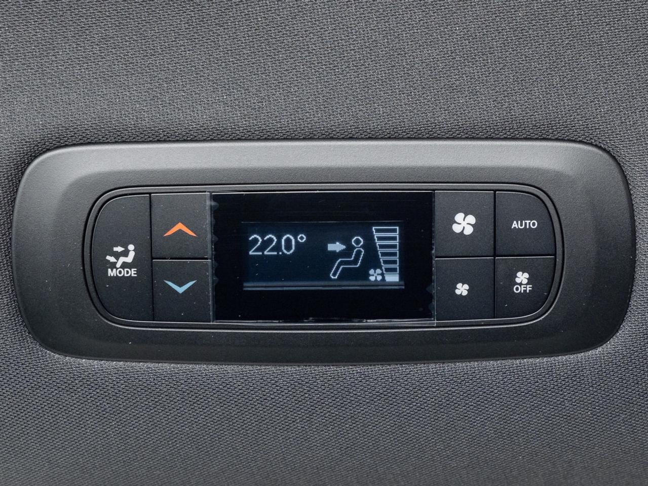 2026 Chrysler Pacifica Select Photo