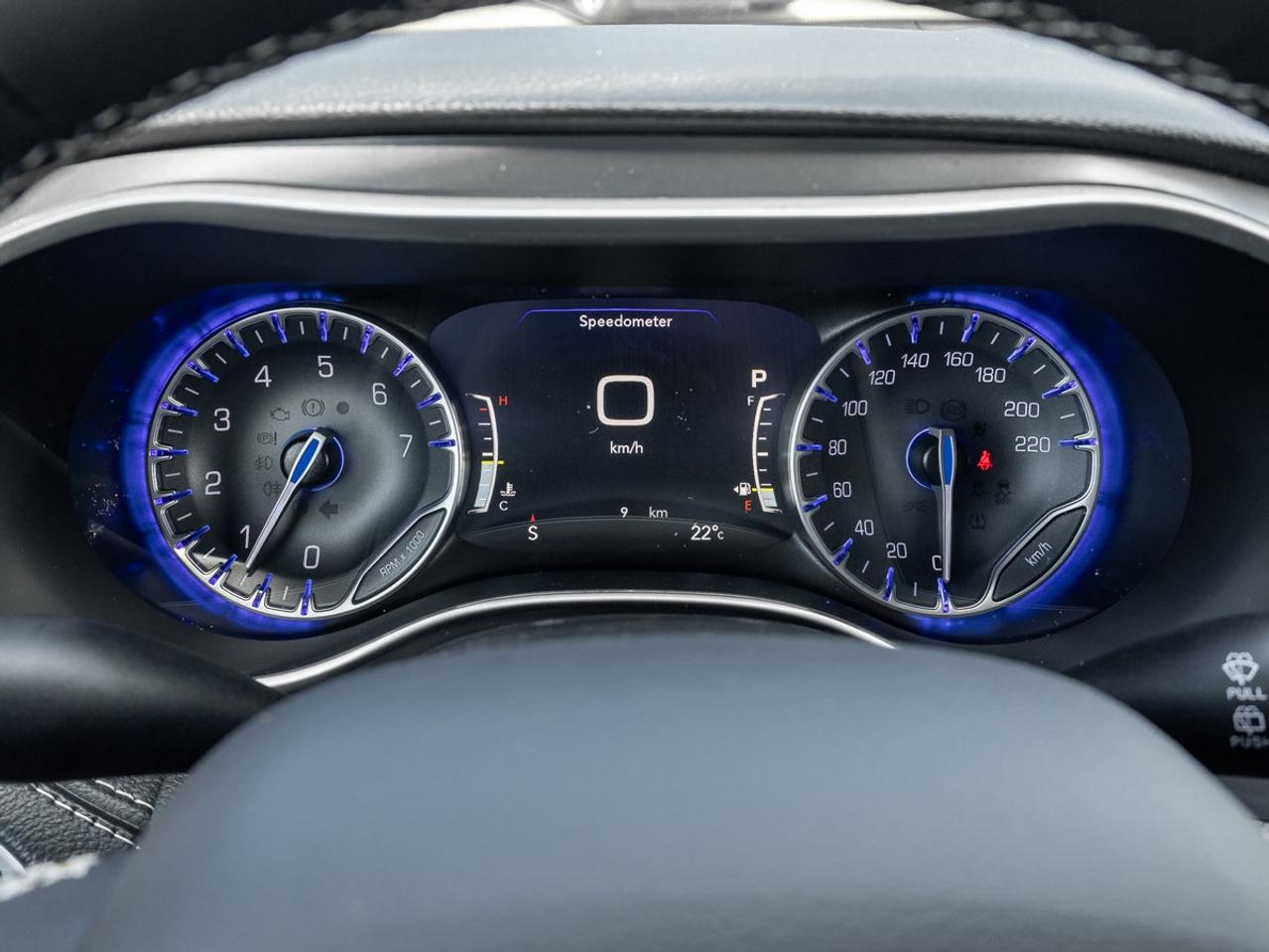2026 Chrysler Pacifica Select Photo