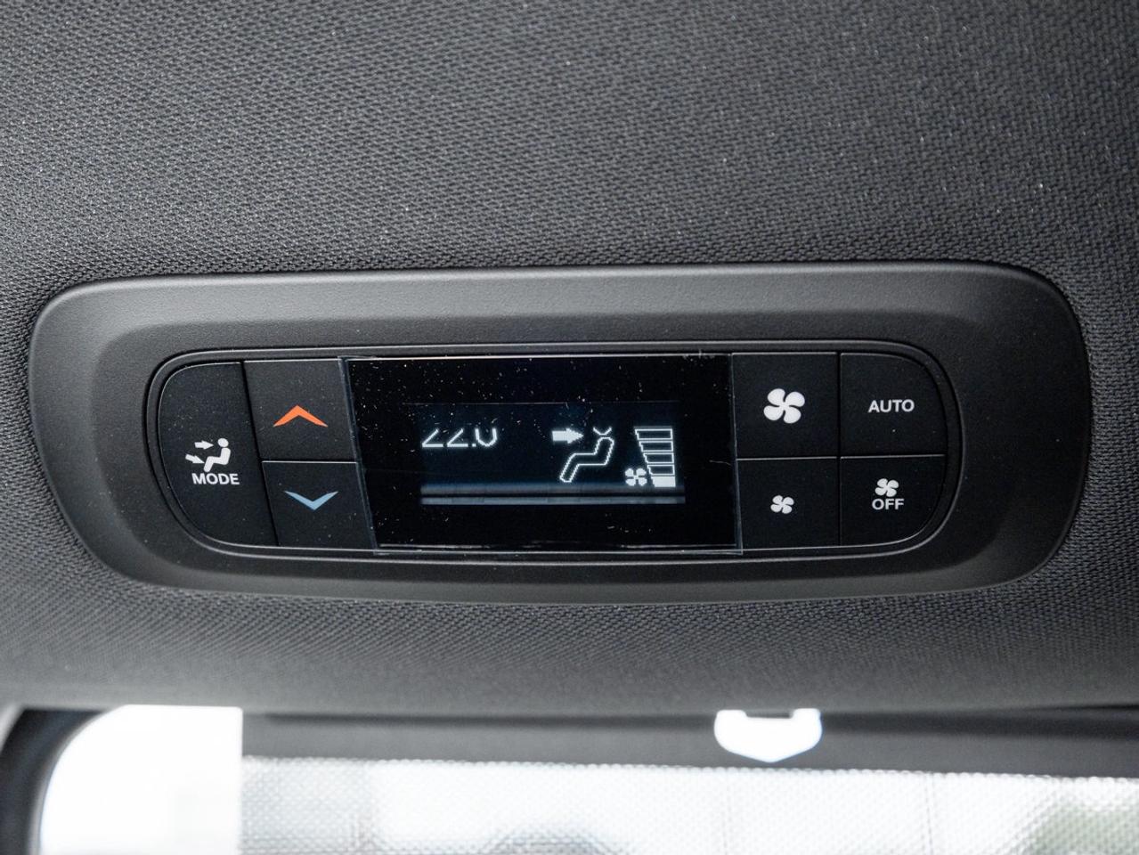2026 Chrysler Pacifica Select Photo