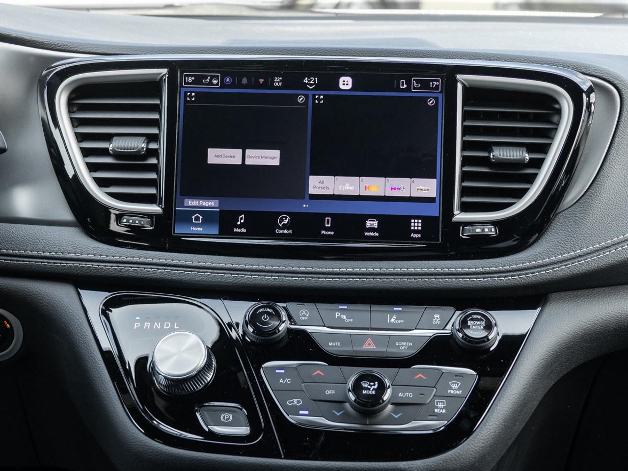 2026 Chrysler Pacifica Select Photo