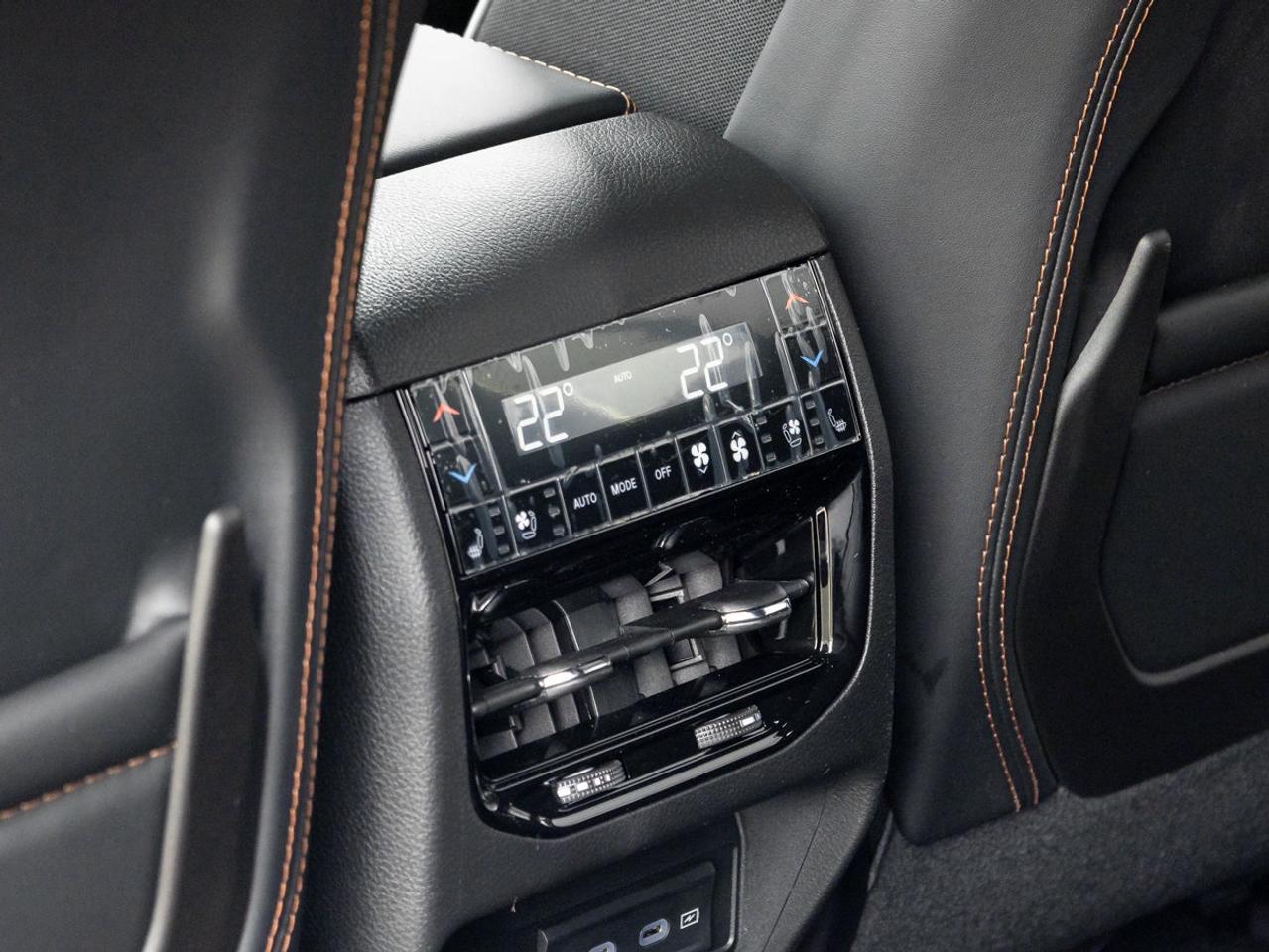 2026 Jeep Grand Cherokee Summit Photo