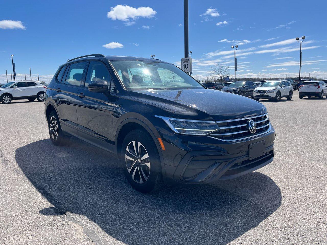 2023 Volkswagen Tiguan Trendline 4Motion Photo3
