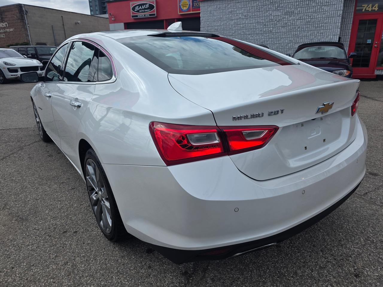 2016 Chevrolet Malibu Premier Photo3
