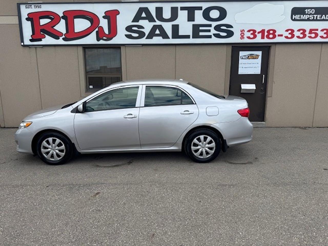 2010 Toyota Corolla CE ACCIDENT FREE  ONLY 104000KM