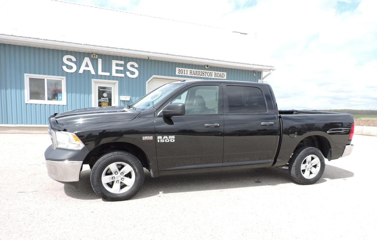 2018 RAM 1500 SXT 5.7 Hemi V8 4X4 6 Seater New Tires 165000 KMS Photo