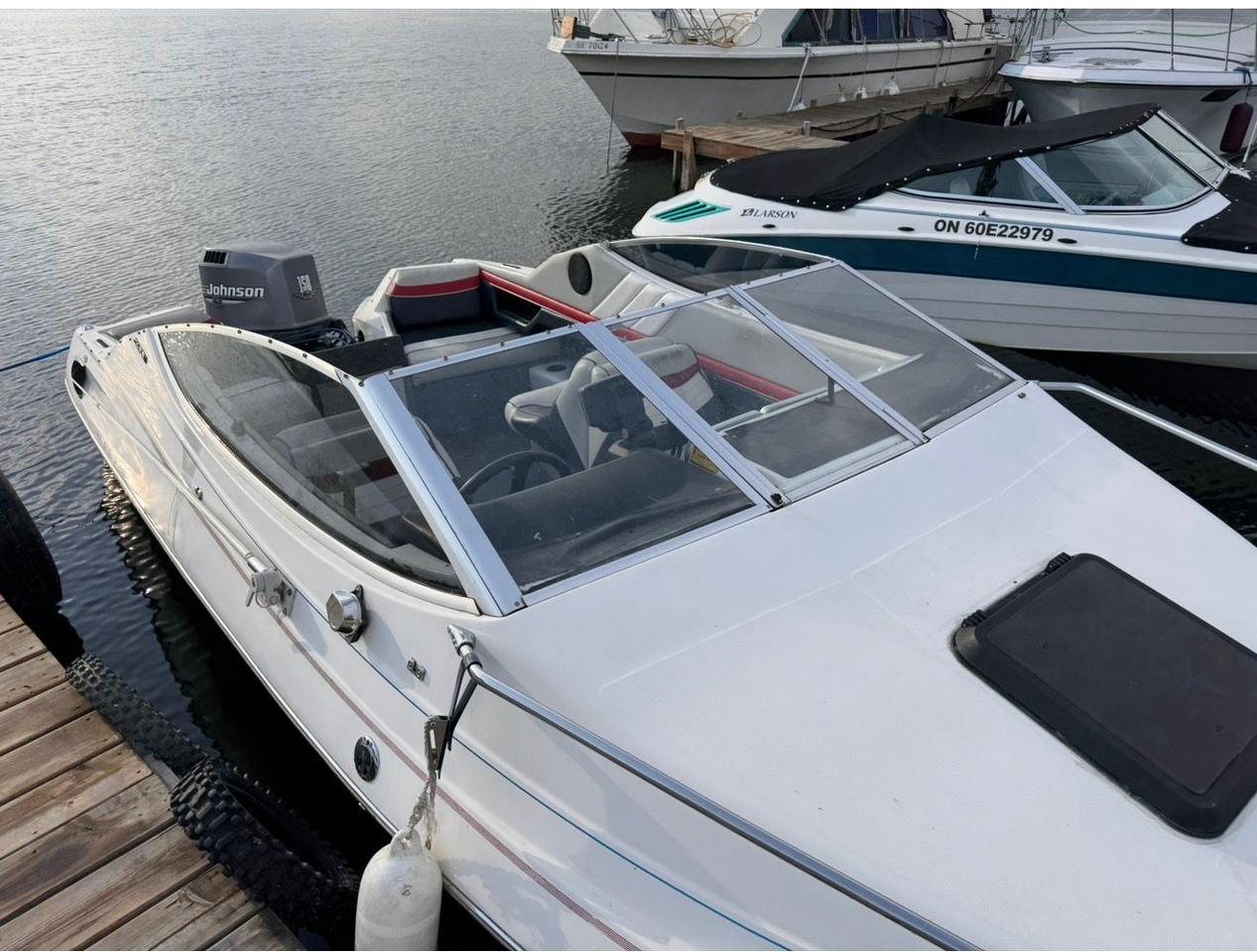 1990 Bayliner Caprix 1950 Capri 20ft / 150hp - Photo #1