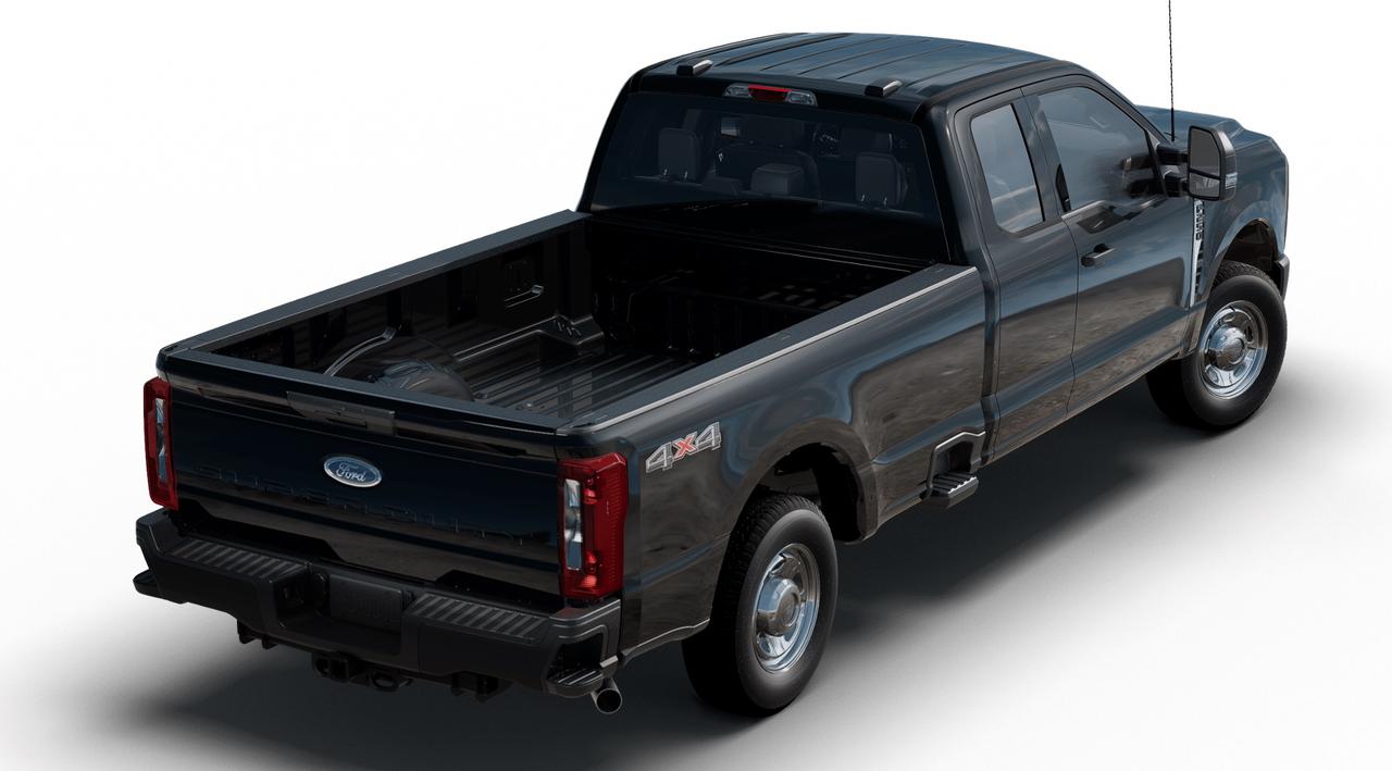 2023 Ford F-250 XL 4WD SuperCab 8' Box Photo2