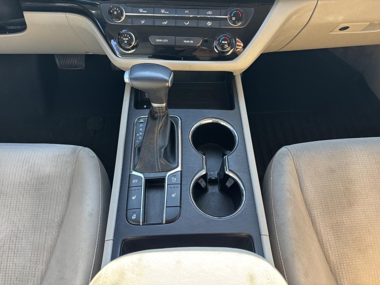 2020 Kia Sedona LX Photo