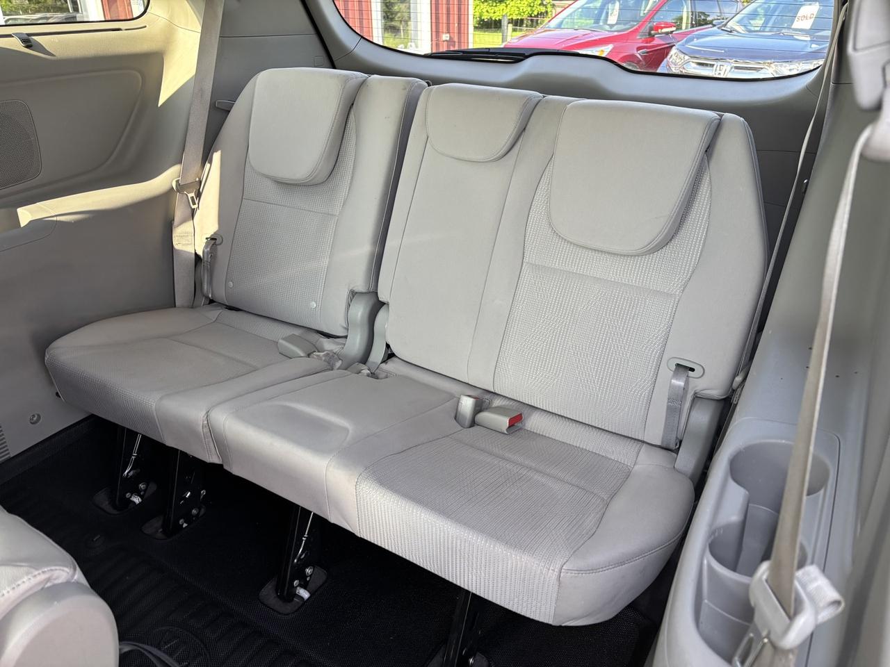 2020 Kia Sedona LX Photo