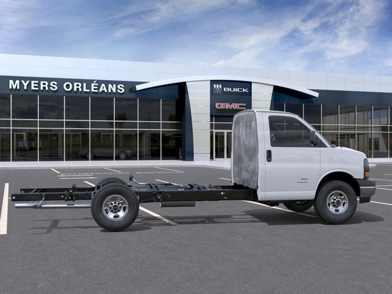 2026 GMC Savana Commercial Cutaway 159  - Back-Up Alarm Photo4