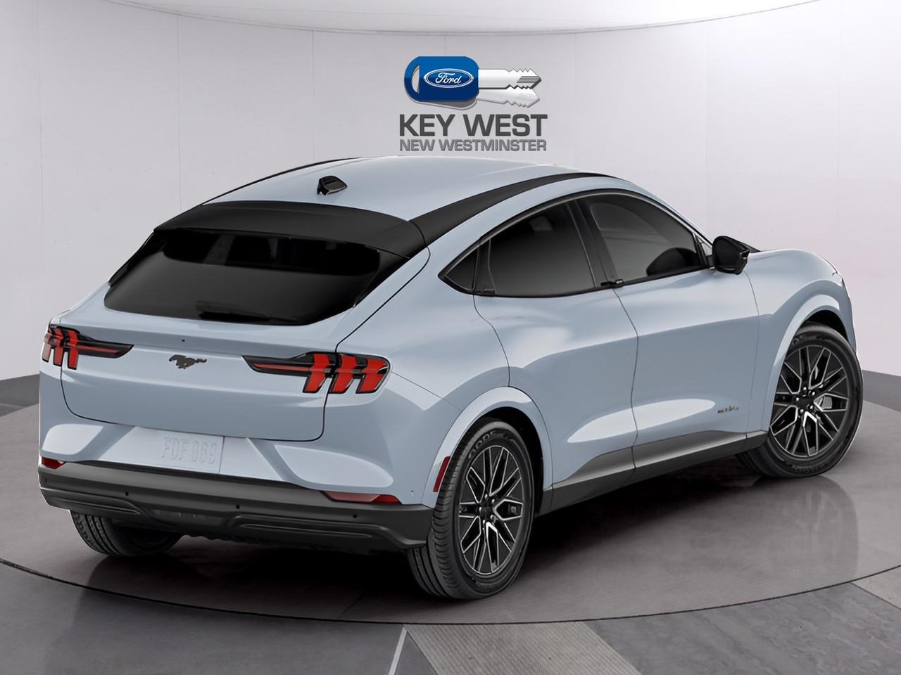 2026 Ford Mustang Mach-E PREMIUM AWD Standard Range Battery Photo2