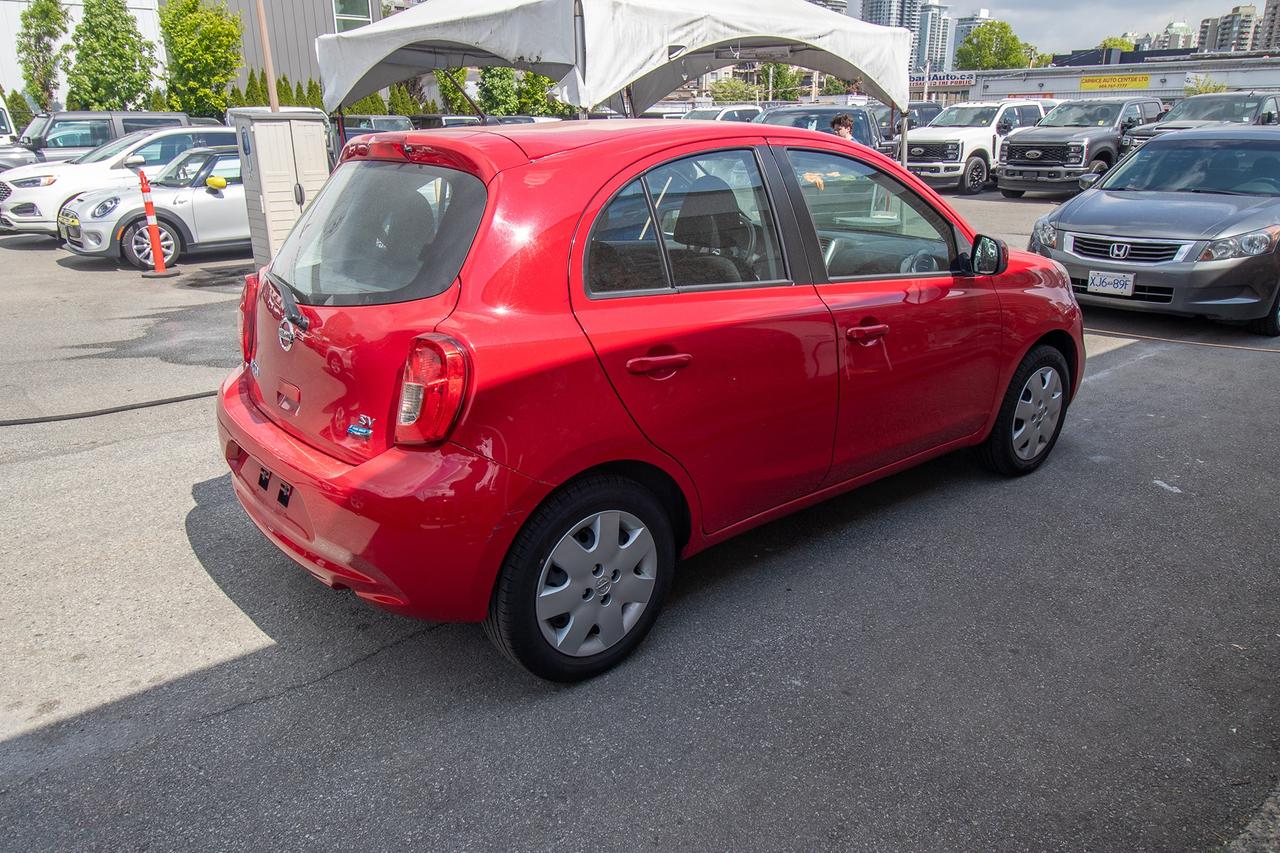 2015 Nissan Micra SV Photo4