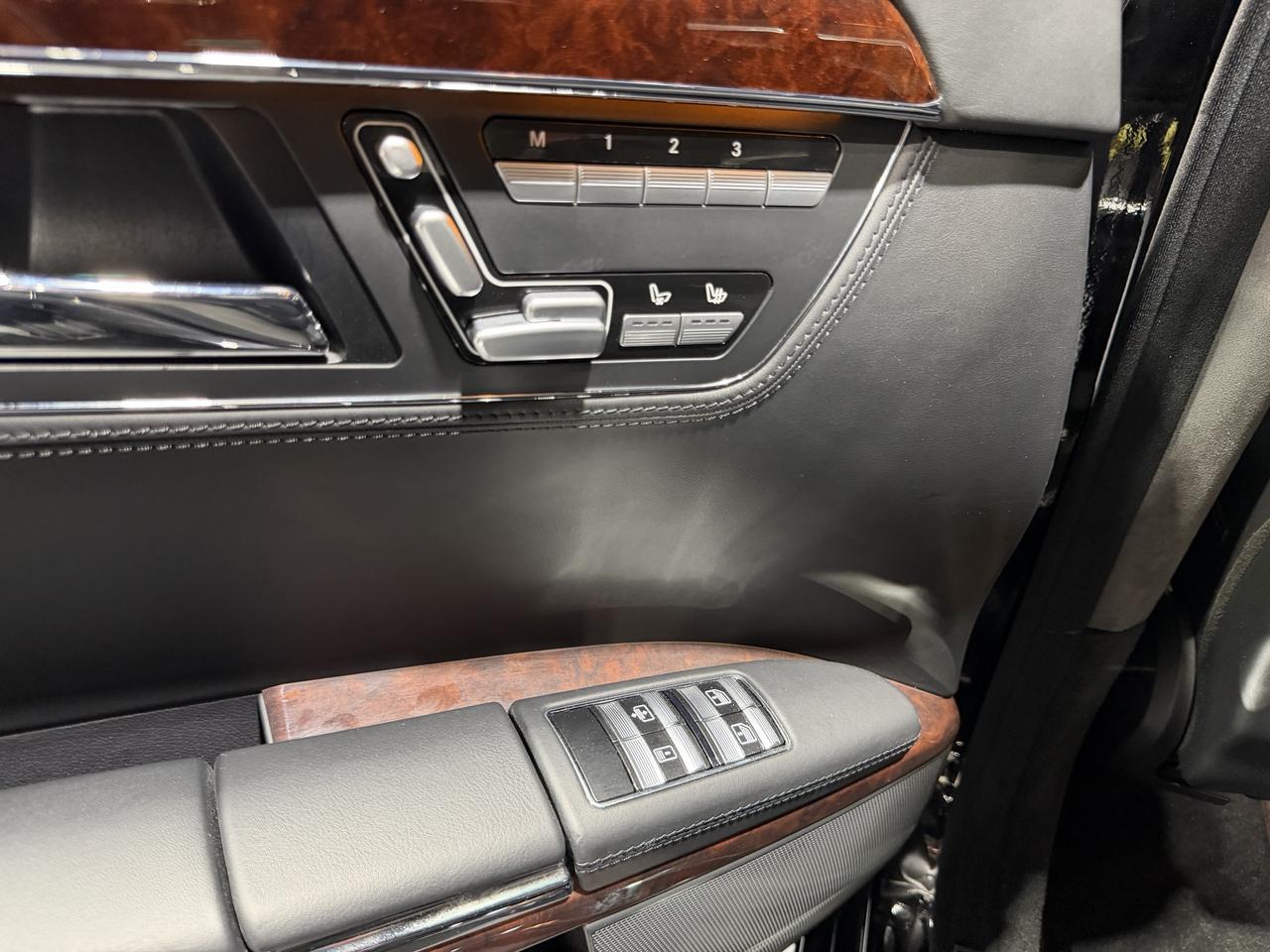 2008 Mercedes-Benz S-Class 4dr Sdn 5.5L V12 RWD Photo