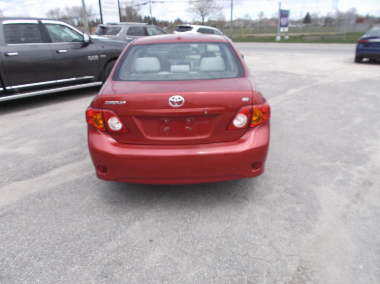 2010 Toyota Corolla Cross CE Photo3