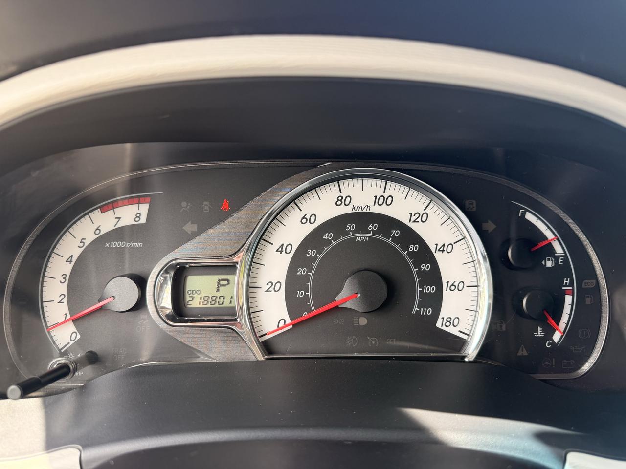 2011 Toyota Sienna SE | One Owner Photo
