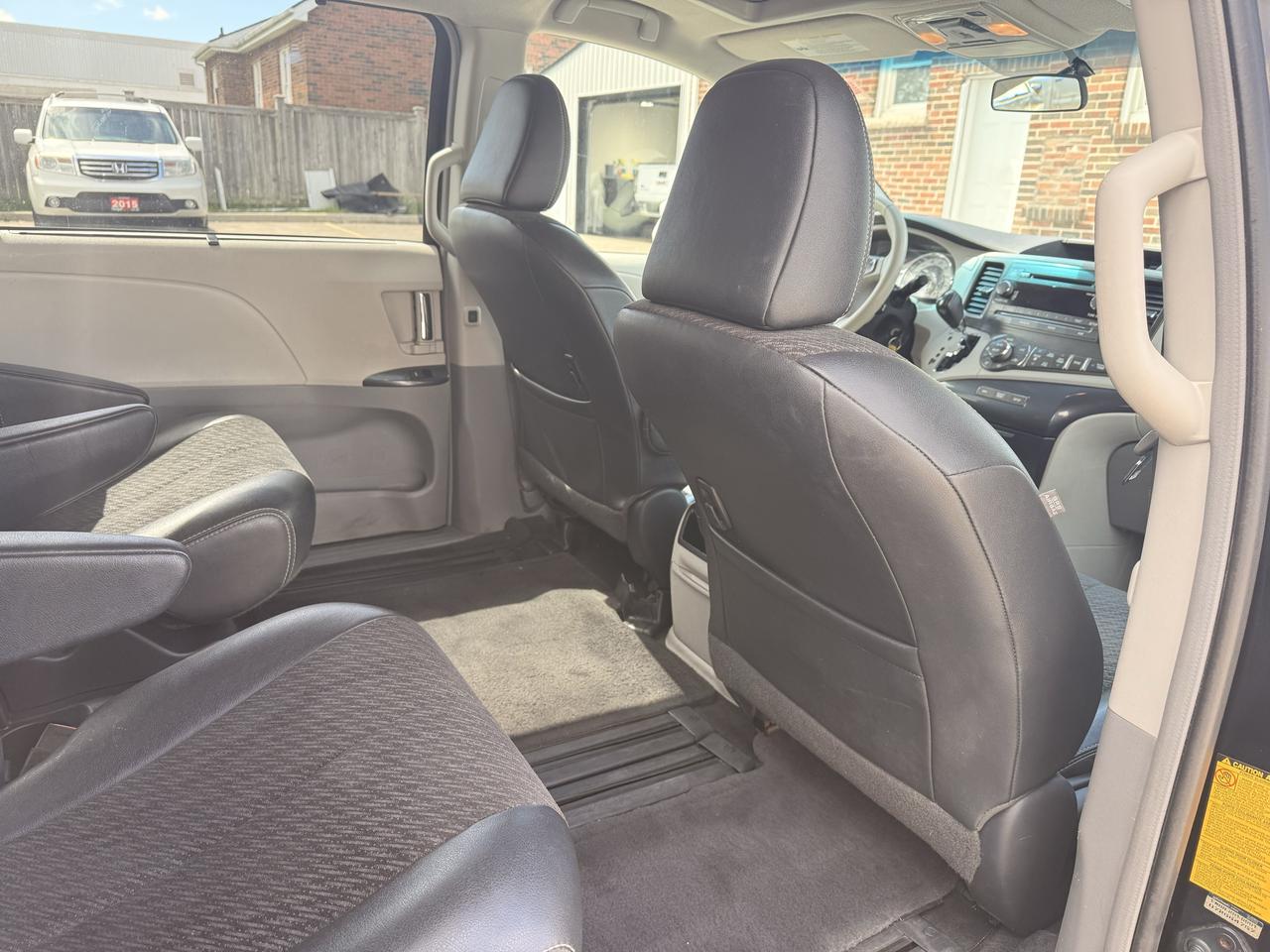 2011 Toyota Sienna SE | One Owner Photo