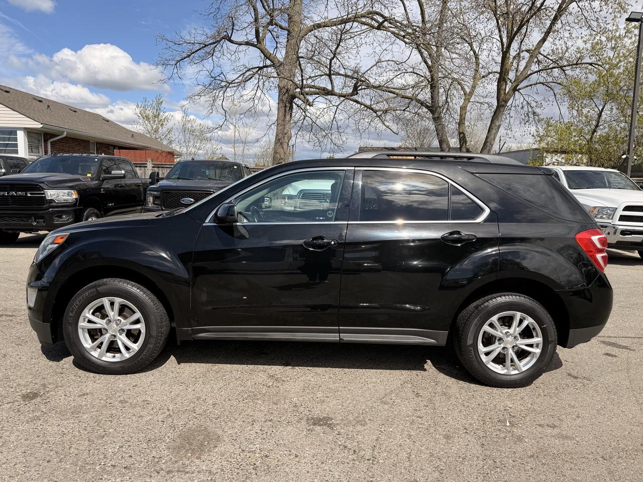 2016 Chevrolet Equinox LT | Clean CARFAX Photo3