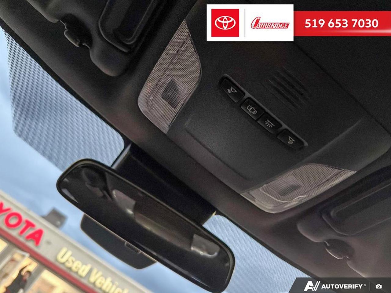 2022 Toyota Corolla SE Photo