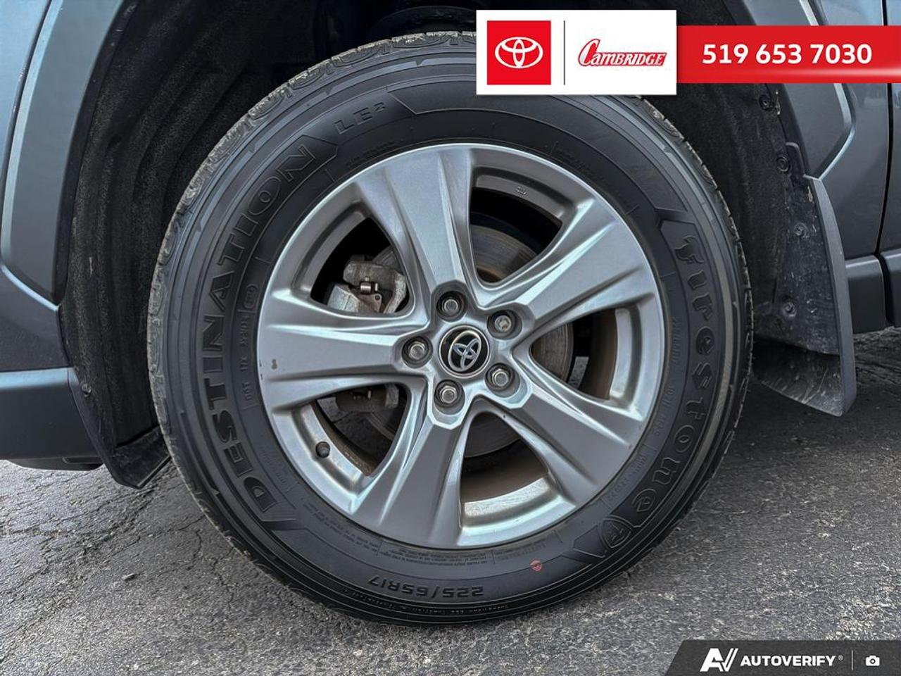 2024 Toyota RAV4 Hybrid LE Photo