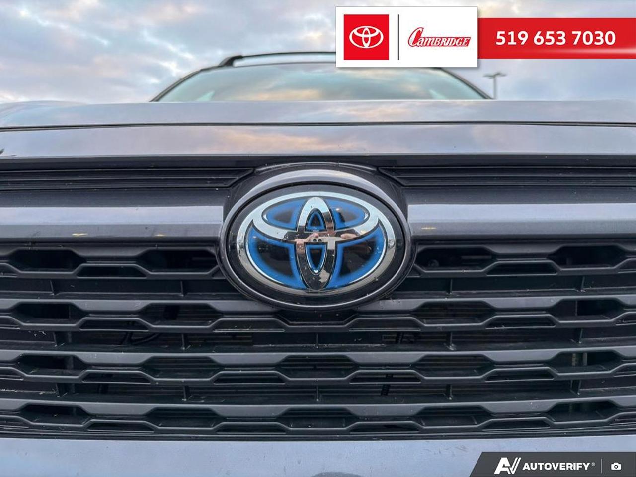 2024 Toyota RAV4 Hybrid LE Photo