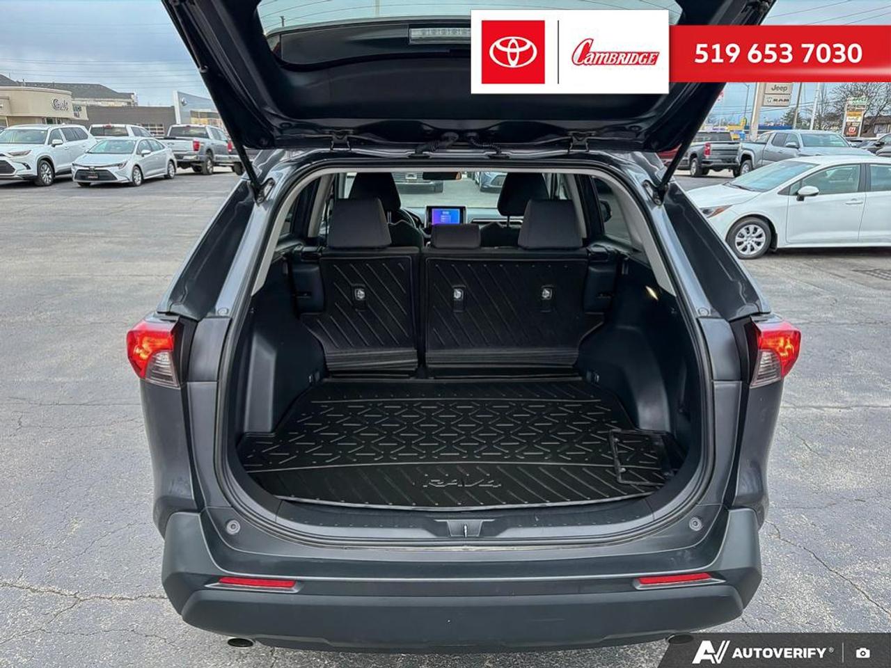 2024 Toyota RAV4 Hybrid LE Photo
