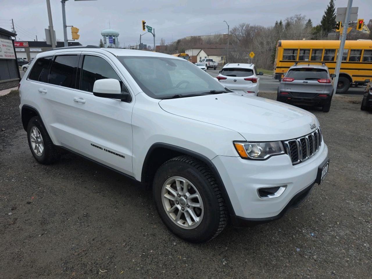 2020 Jeep Grand Cherokee LAREDO Laredo 4X4 Photo