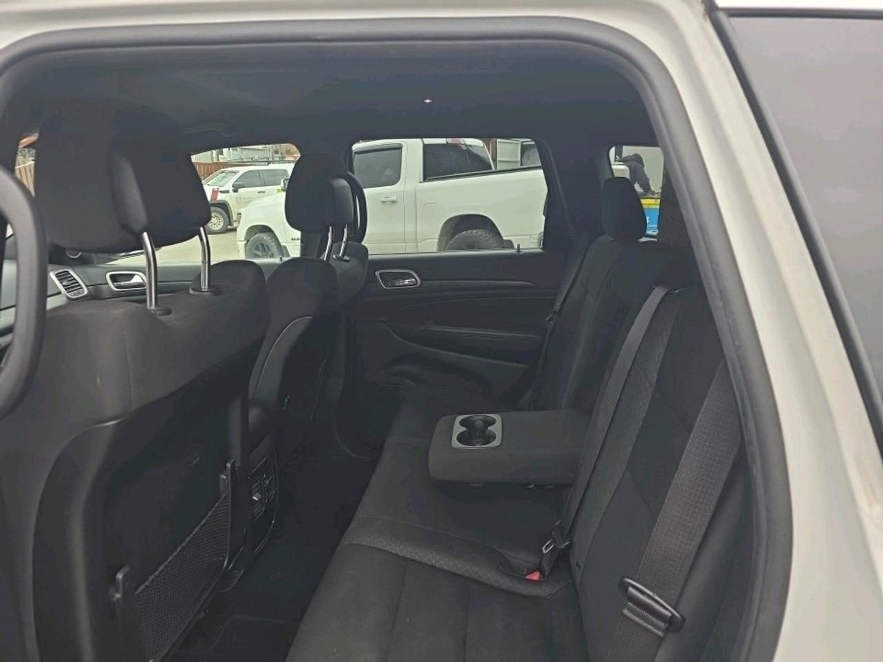 2020 Jeep Grand Cherokee LAREDO Laredo 4X4 Photo