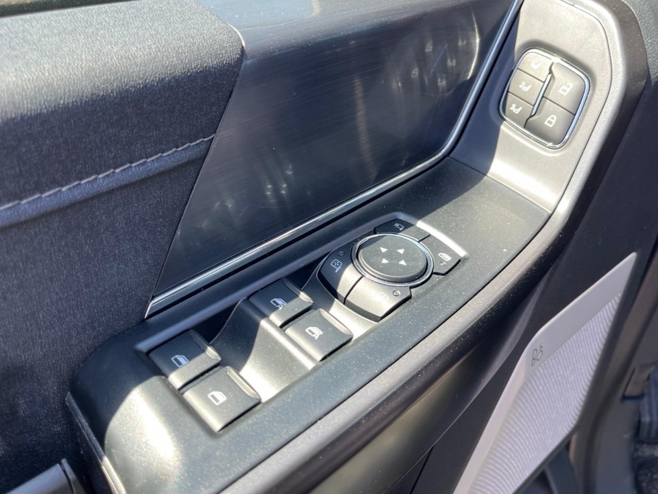 2026 Ford F-150 Lariat Photo